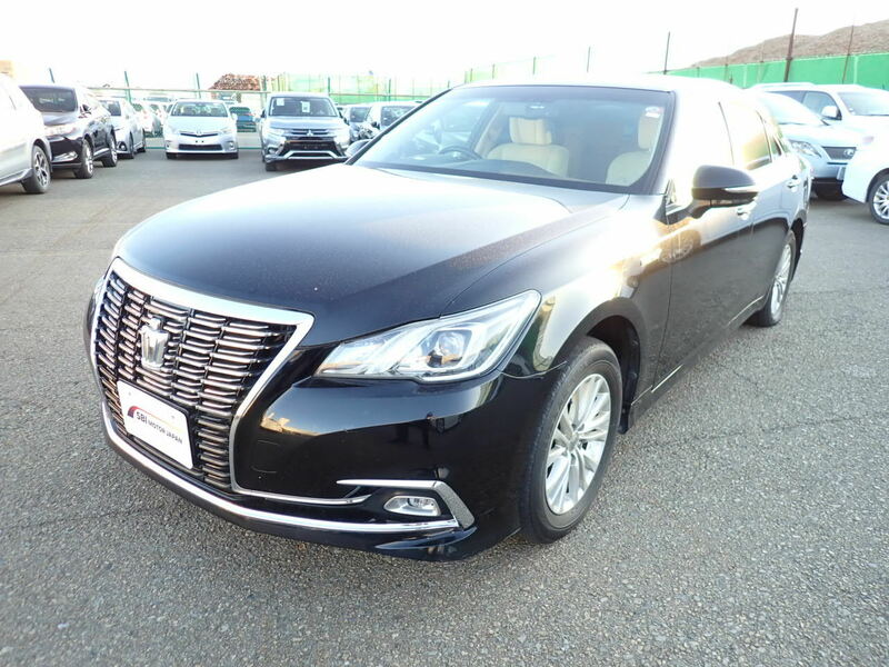 TOYOTA CROWN Hybrid