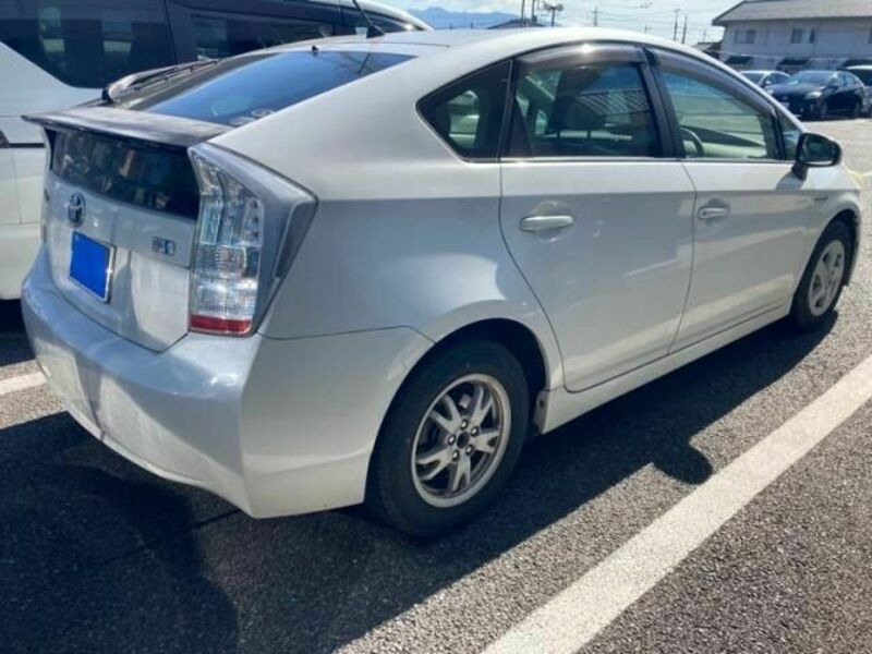 PRIUS-2