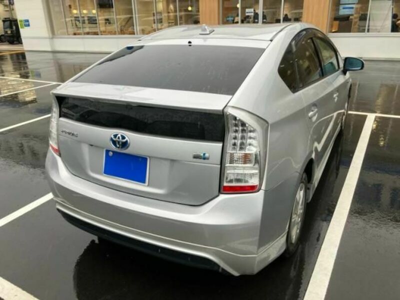 PRIUS-5