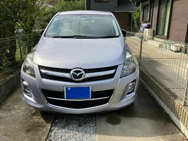 MAZDA　MPV