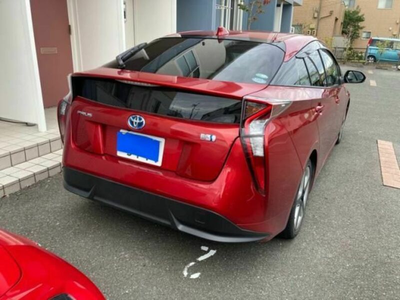 PRIUS-1