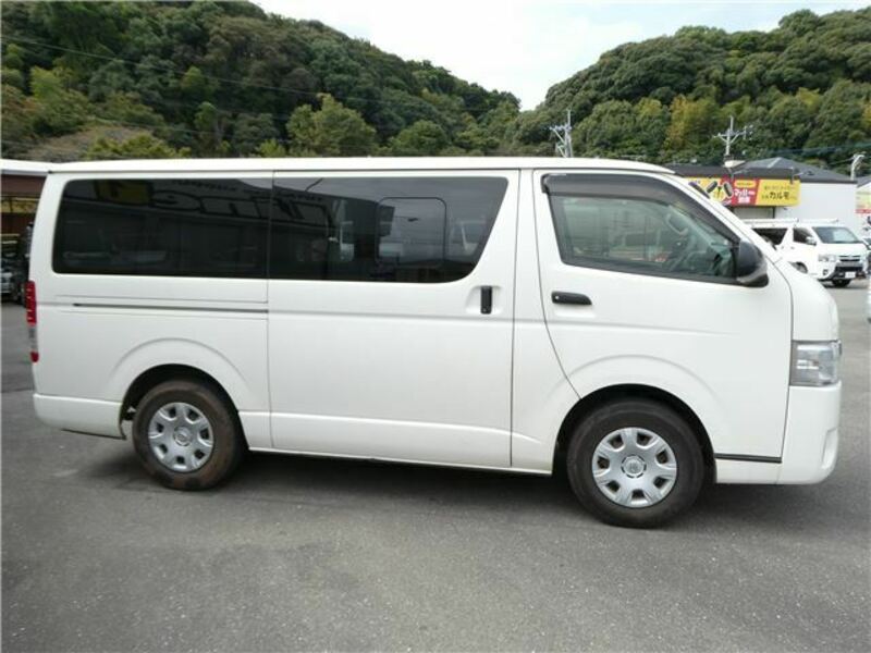 HIACE VAN-29