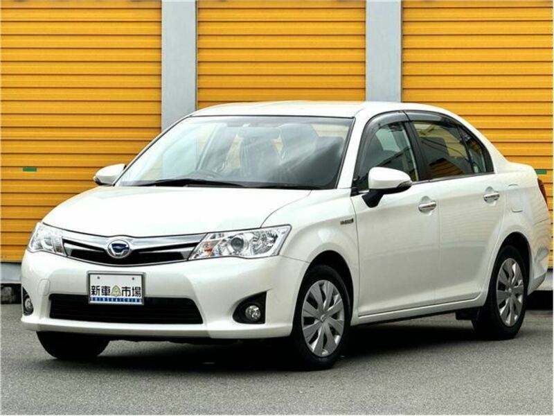 COROLLA AXIO-3