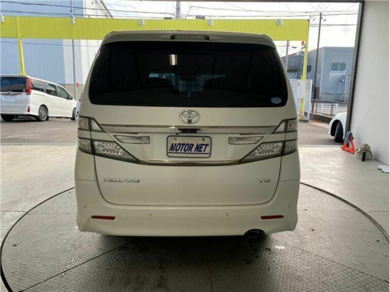 VELLFIRE-32