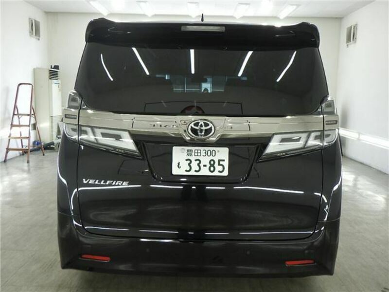 VELLFIRE-5