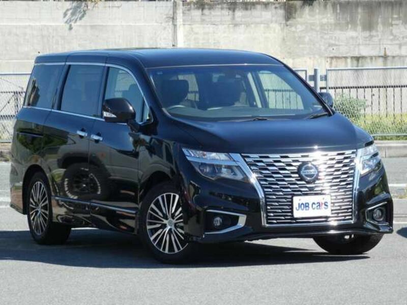 NISSAN　ELGRAND