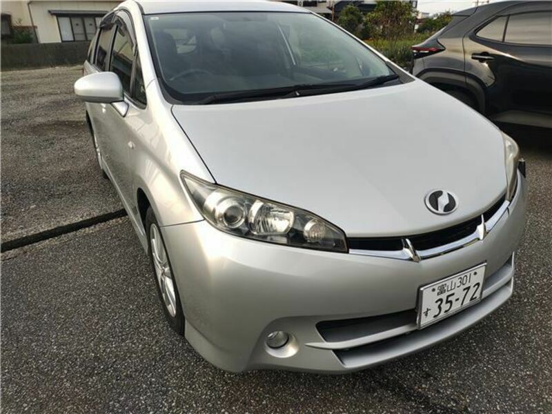 TOYOTA　WISH