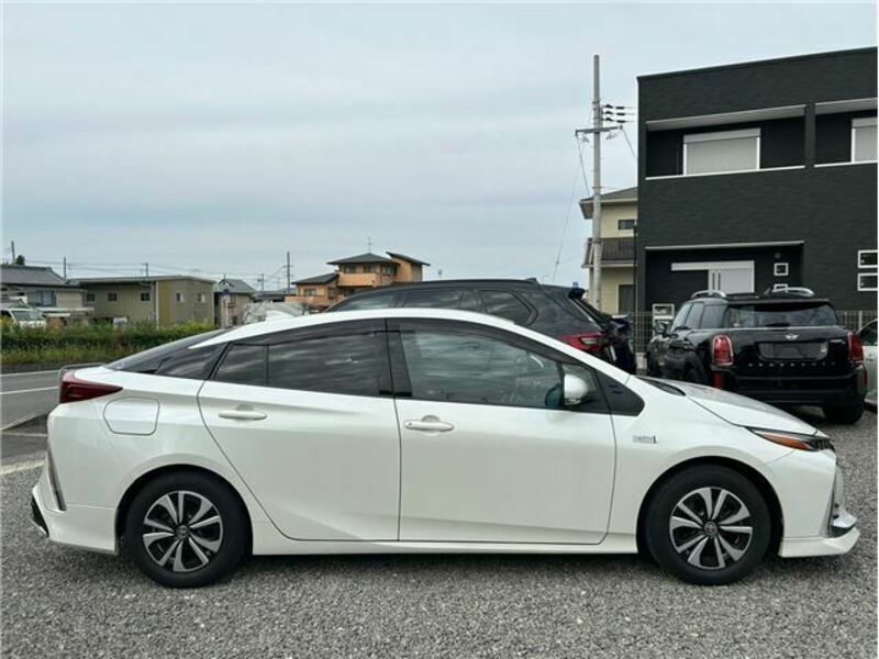 PRIUS PHV-9