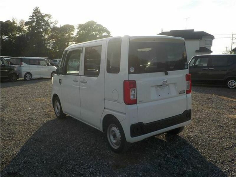 HIJET CADDIE-1