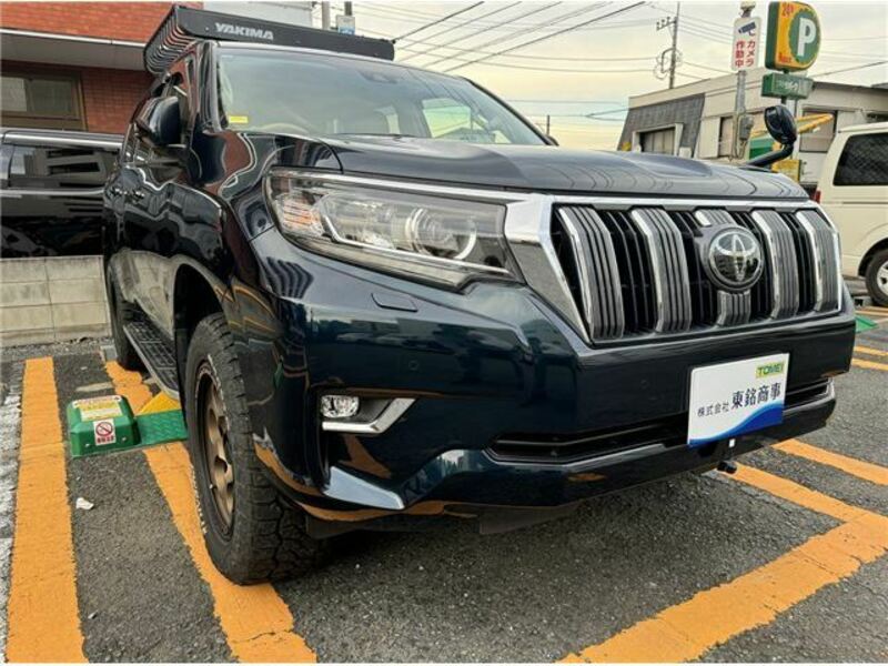 TOYOTA　LAND CRUISER PRADO