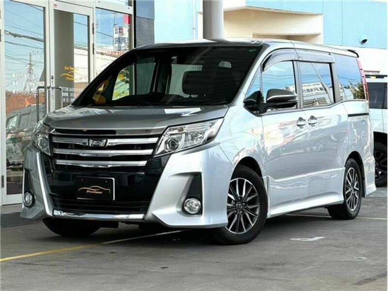 TOYOTA　NOAH