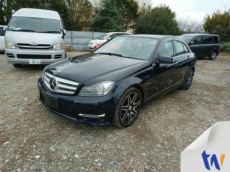 MERCEDES-BENZ　C-CLASS