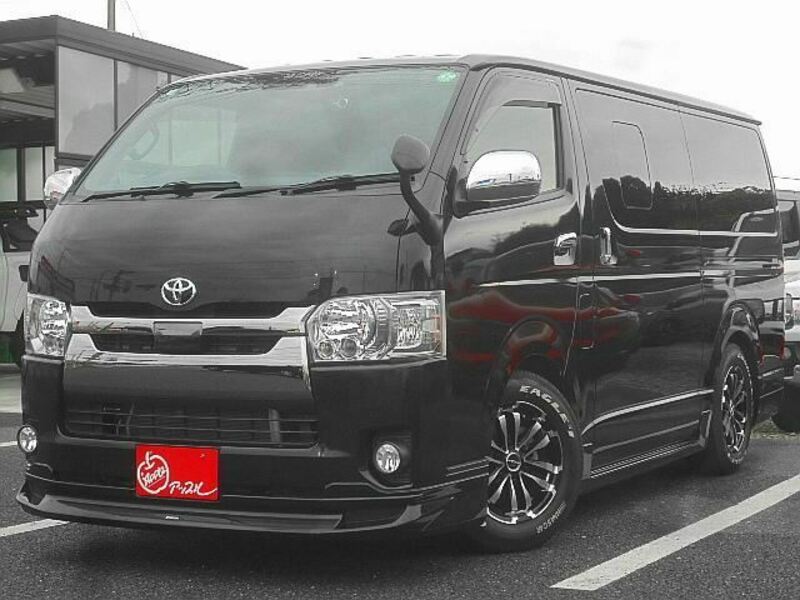 TOYOTA　HIACE VAN