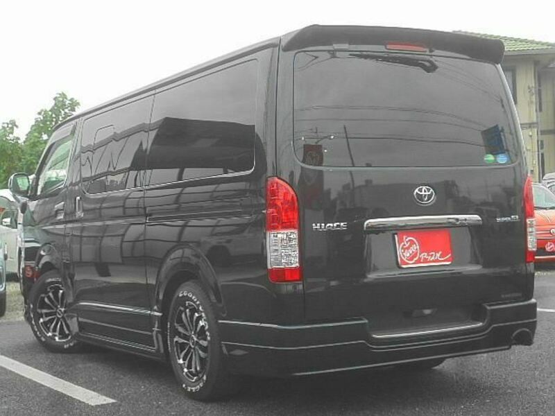 HIACE VAN-8