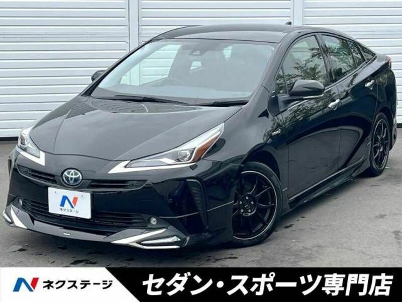 TOYOTA　PRIUS