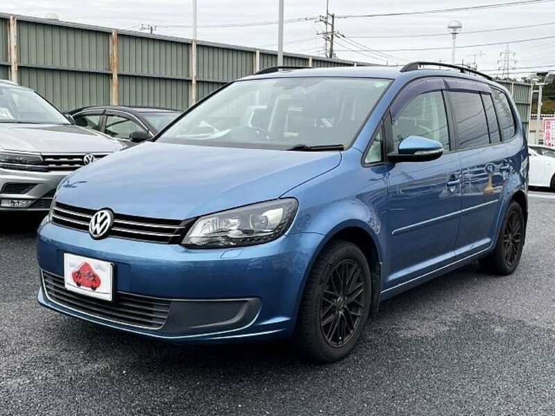 VOLKSWAGEN　GOLF TOURAN