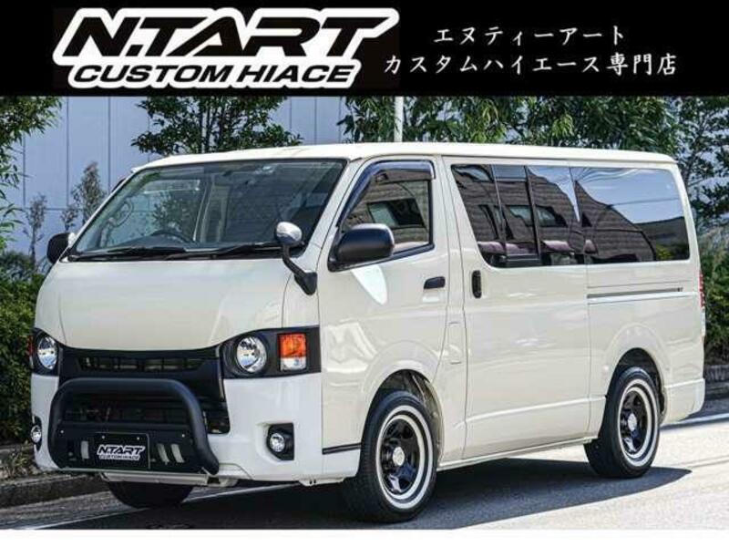 TOYOTA　HIACE VAN