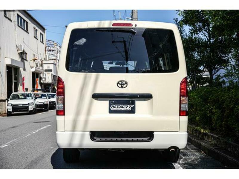 HIACE VAN-13