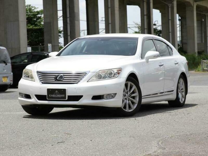 LEXUS　LS