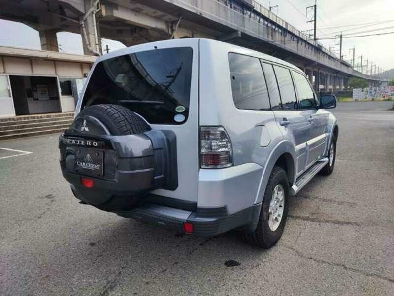 PAJERO-7