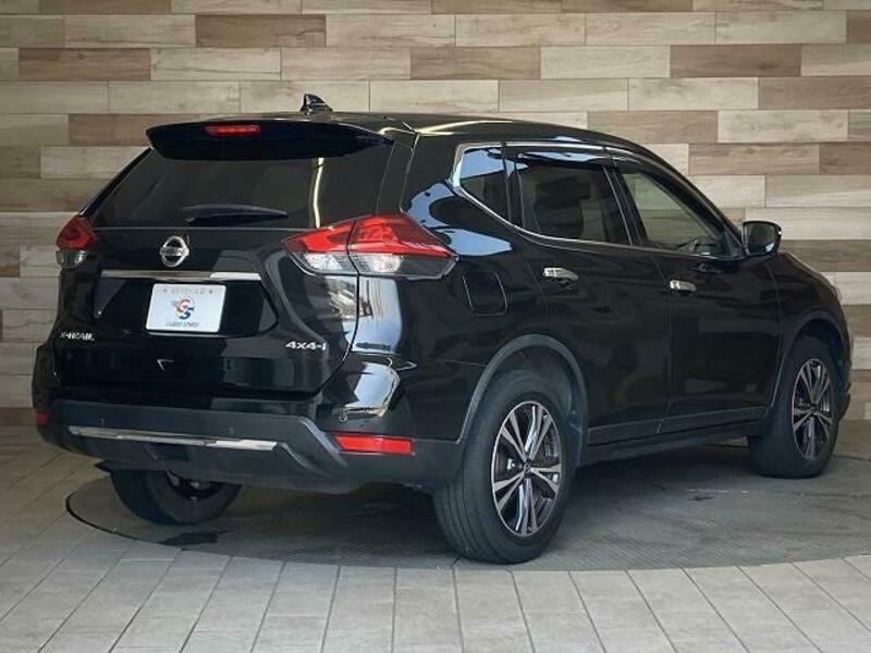 X-TRAIL-16