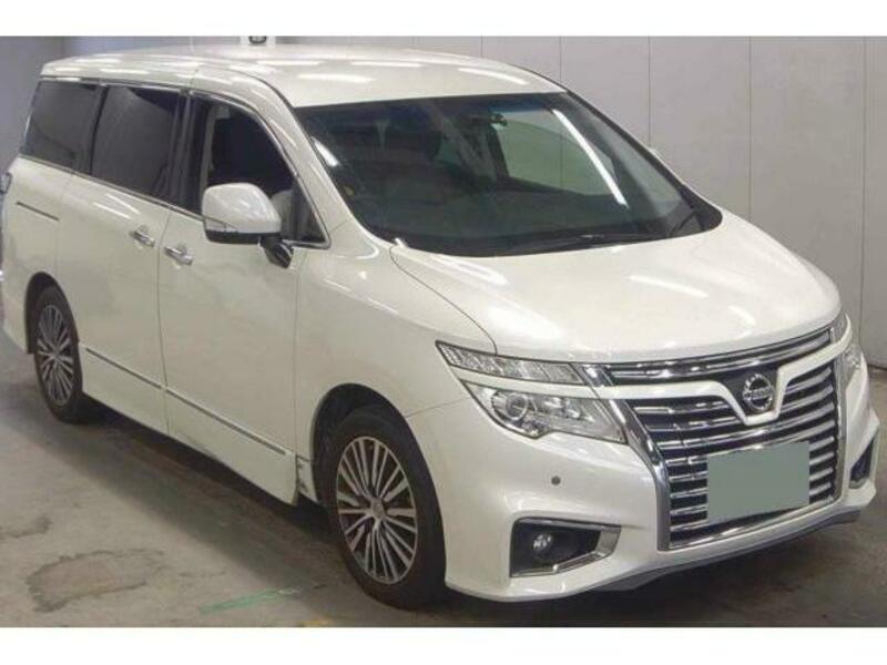 NISSAN　ELGRAND