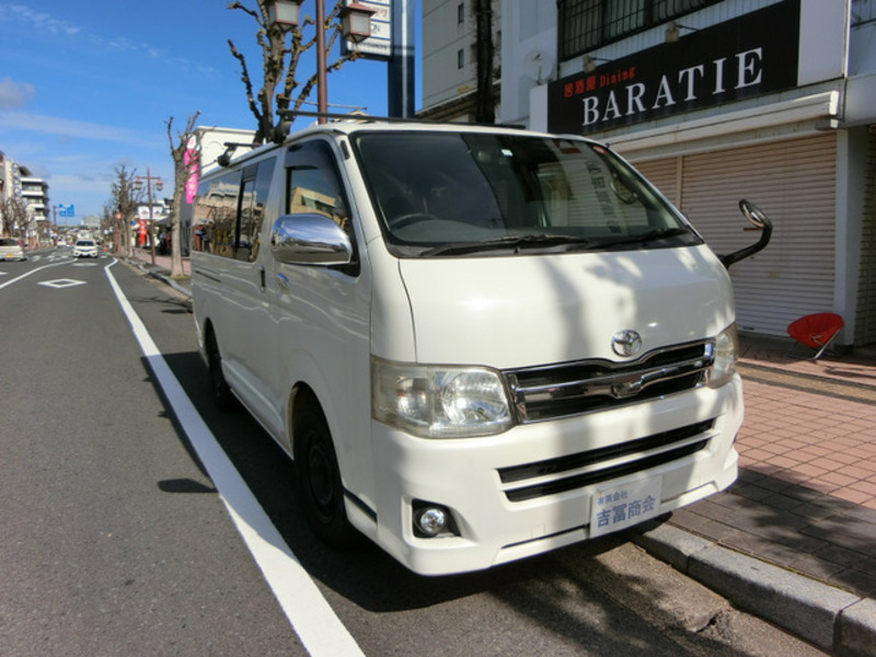 HIACE VAN-3