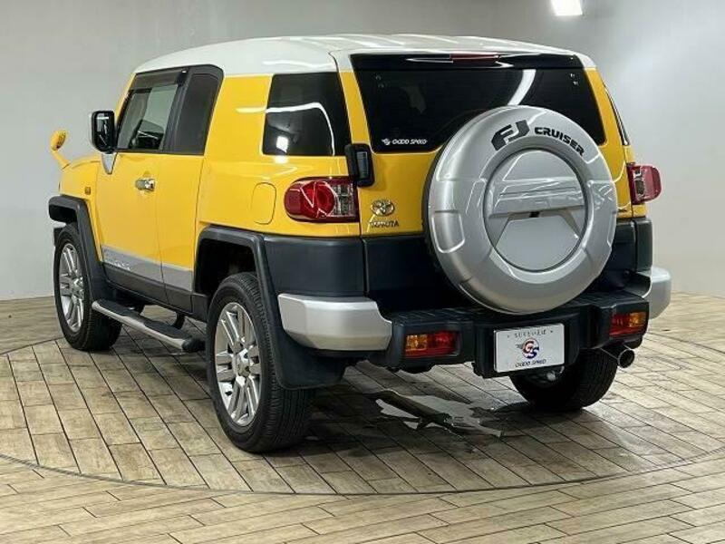 FJ CRUISER-15