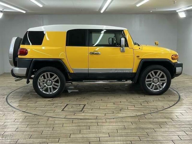 FJ CRUISER-14