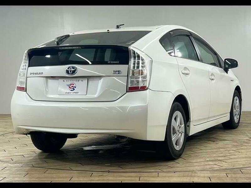 PRIUS-15