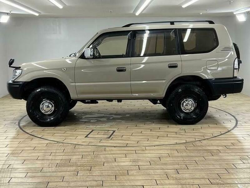 LAND CRUISER PRADO-16