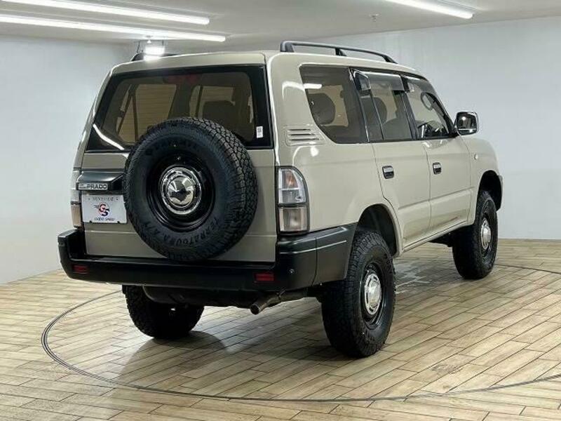 LAND CRUISER PRADO-13