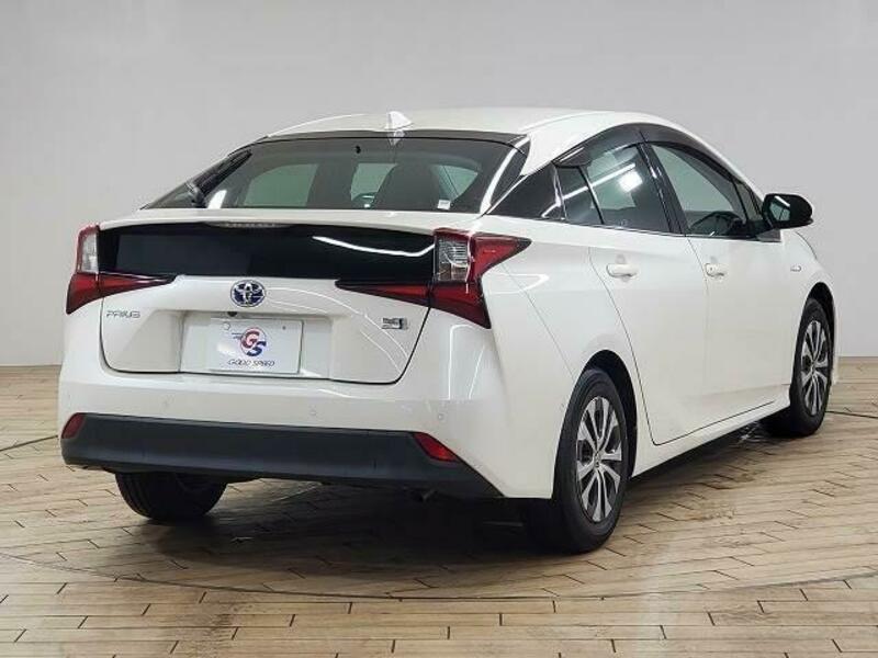 PRIUS-15