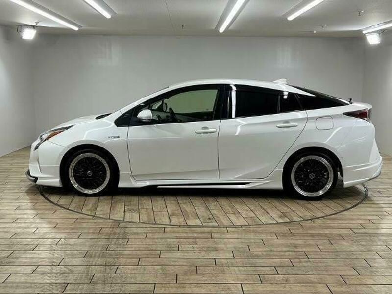 PRIUS-14