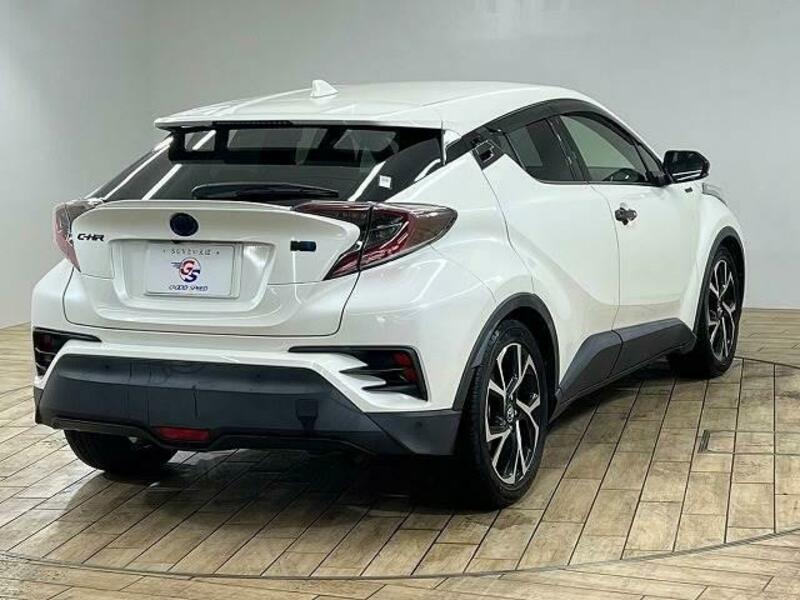 C-HR-15