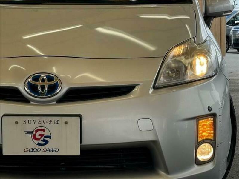 PRIUS-18