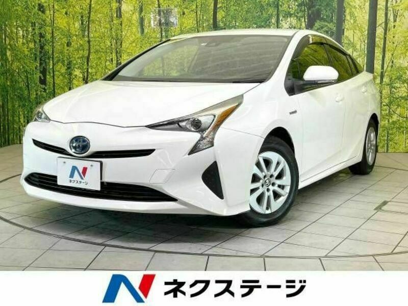 TOYOTA　PRIUS