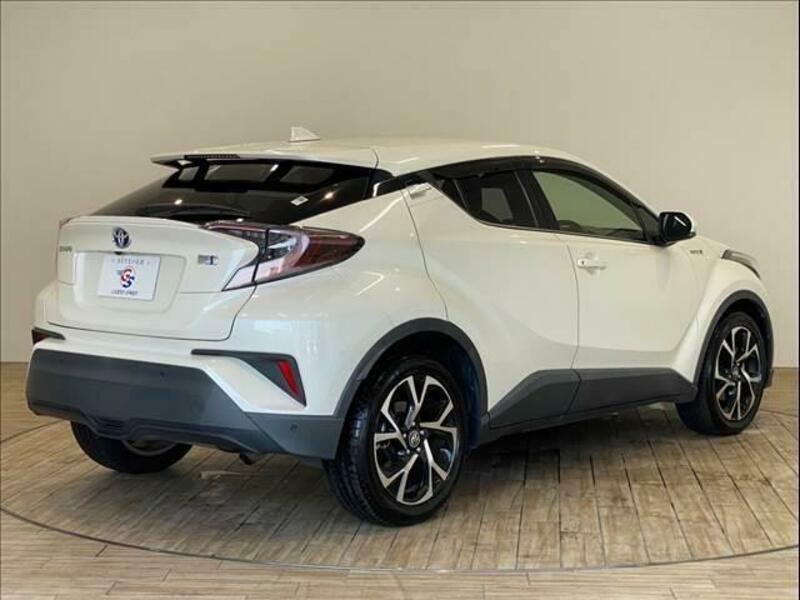 C-HR-13