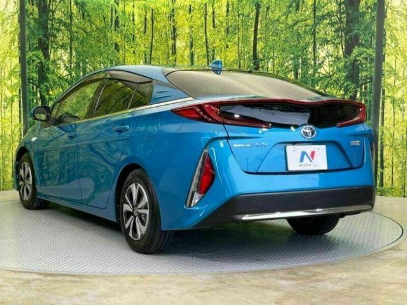 PRIUS PHV-17