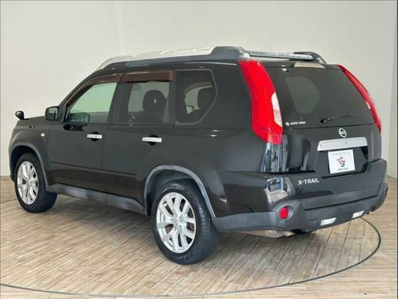 X-TRAIL-16