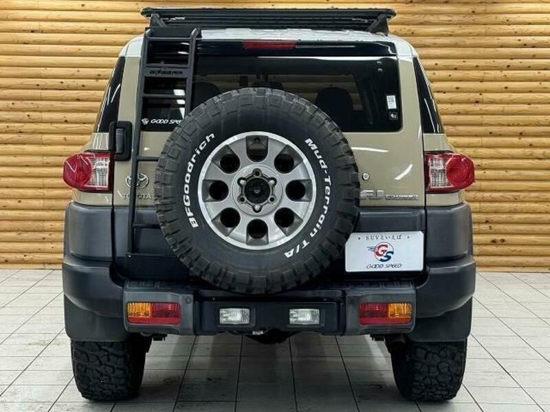 FJ CRUISER-18