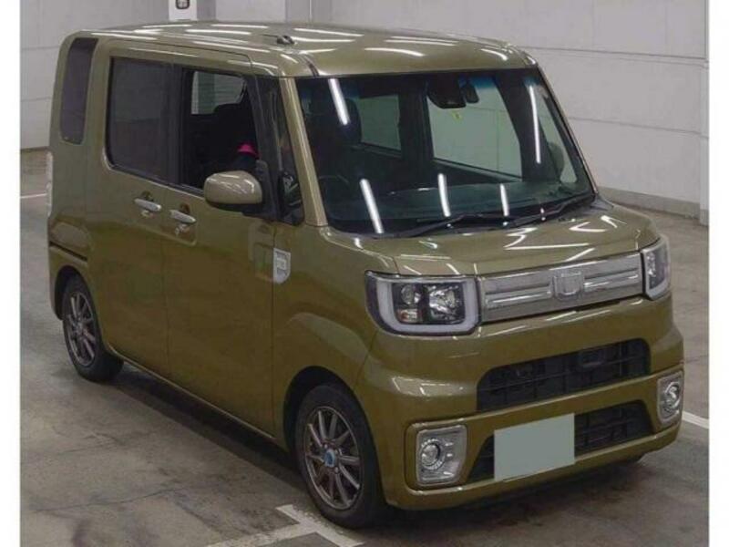 DAIHATSU　WAKE