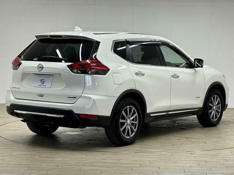 X-TRAIL-15