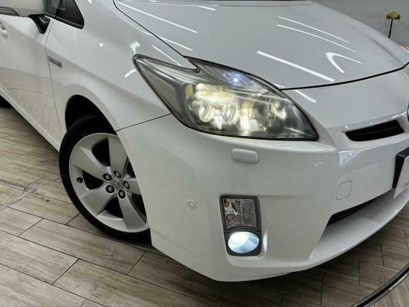 PRIUS-19