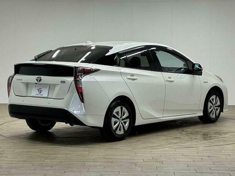 PRIUS-15