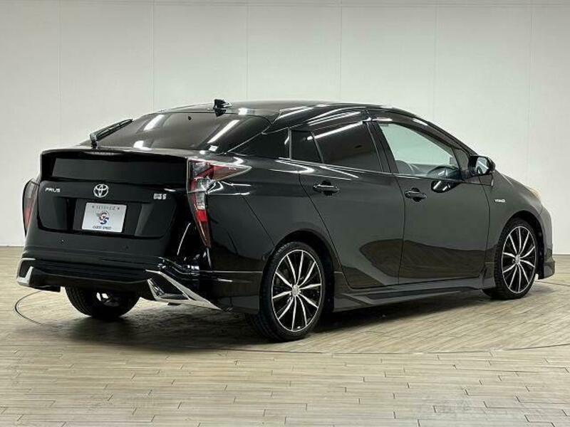 PRIUS-15