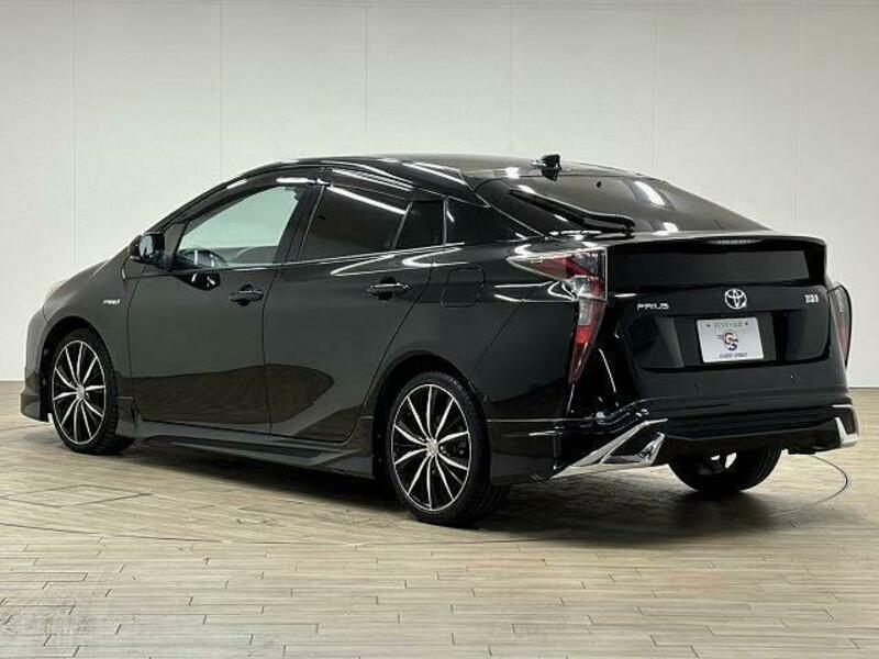 PRIUS-16