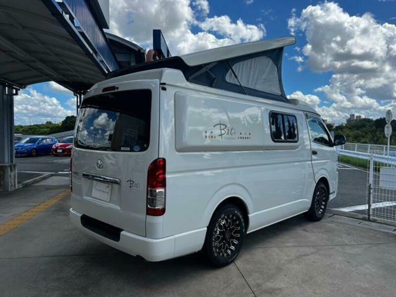 HIACE VAN-11