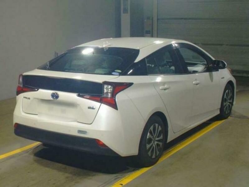 PRIUS-1