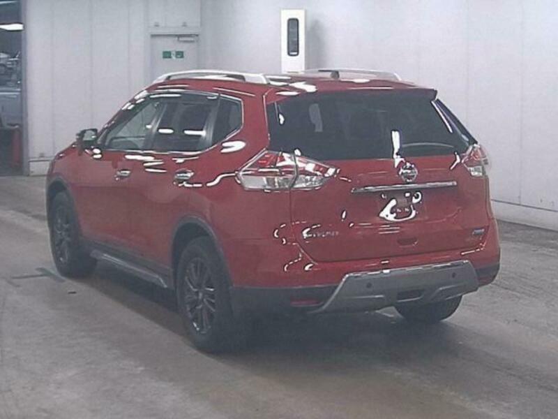 X-TRAIL-1